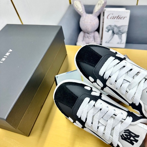 AMIRI Black and Sneakers - Picture 7 of 7